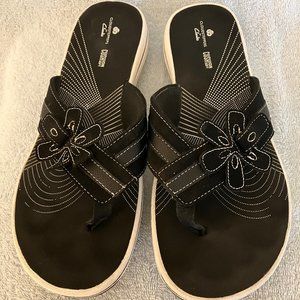 Clark's Brinkley Cloudsteppers Sandals - Black - Size 10M